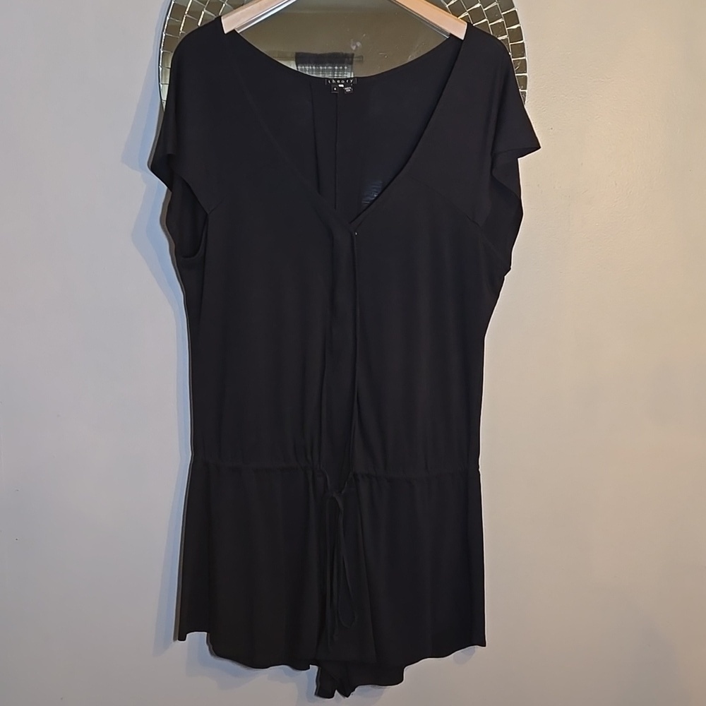 Theory Peru Pima Cotton Model Shortsleeved Zipper Front Drawstring Waist Rompa